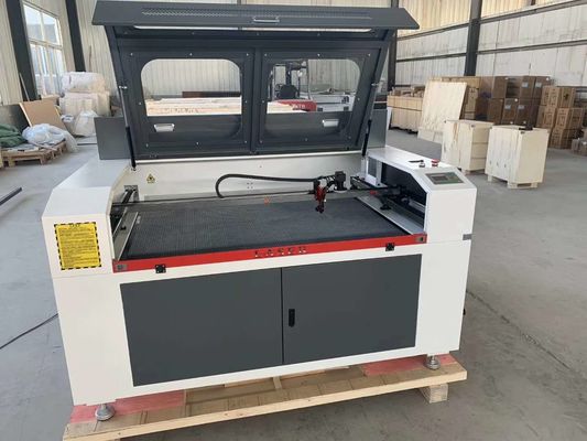 1.5KW 220V 50HZ AoShuo CO2 Laser Engraving And Cutting Machine